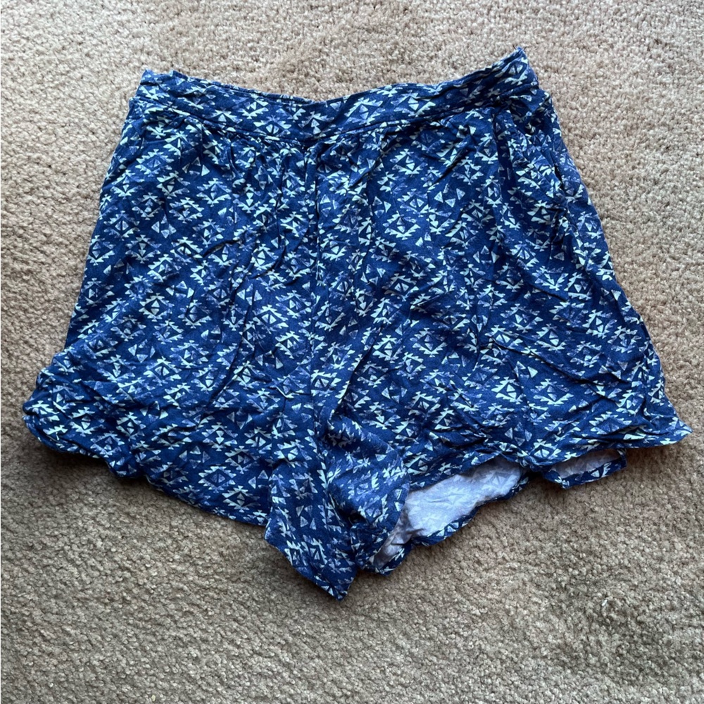 Hollister blue patterned shorts 🔵 size medium